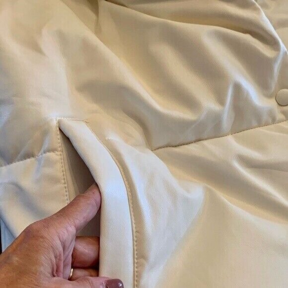 Avec Les Filles women’s White coat Faux vegan Leather Puffer Sz M Preppy trendy - Picture 6 of 12